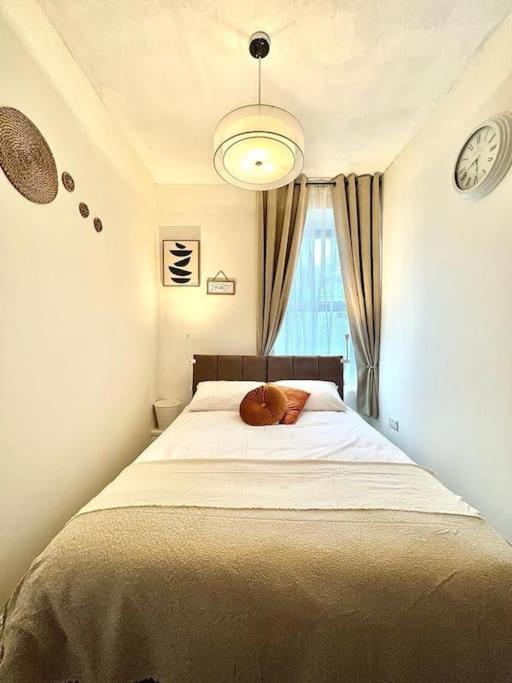 Skyline King Suites 202 Суонси Экстерьер фото